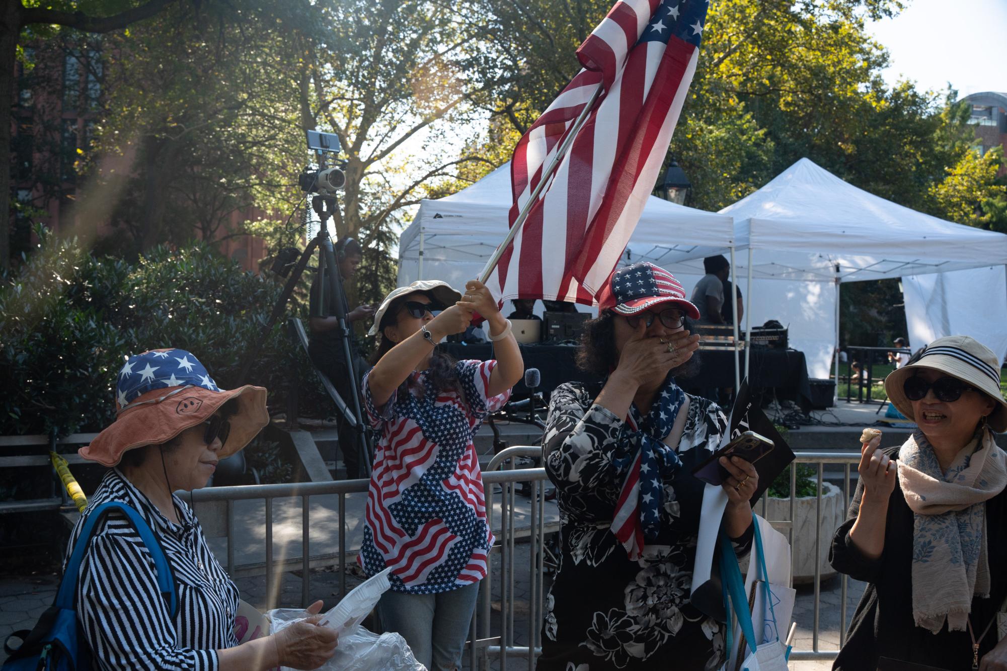 Debaters dissuade democratic socialism in Washington Square Park