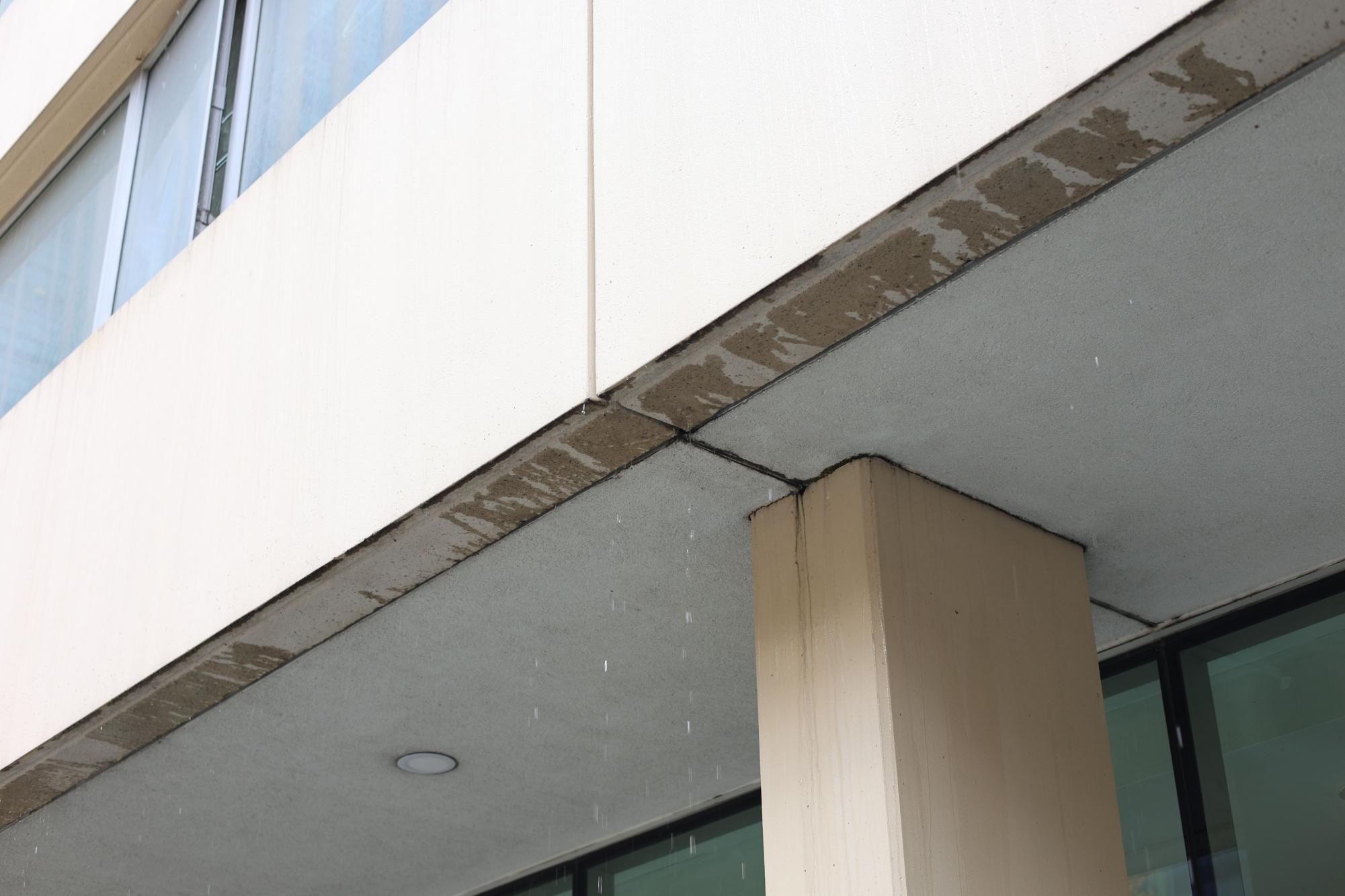 2 Othmer floods leave students stranded